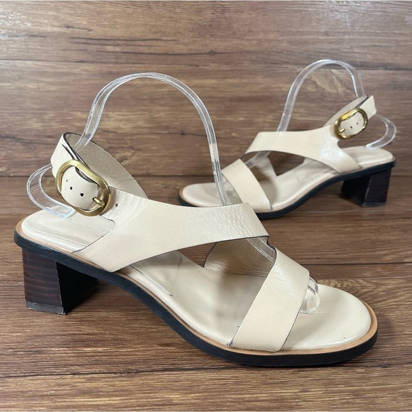 Elegant Cream Women's Sandals - Picture 1 of 12
